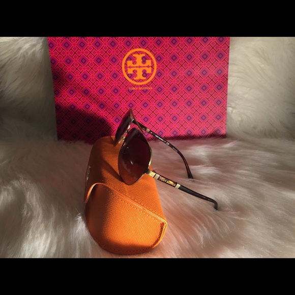 Tory Burch sunglasses aviator 6056 main image 4